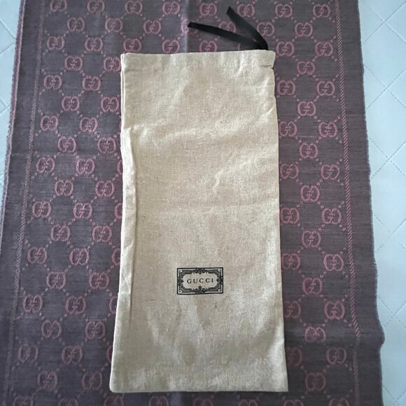 Gucci GG Wool Scarf in Graphite/Pink - Picture 14 of 14